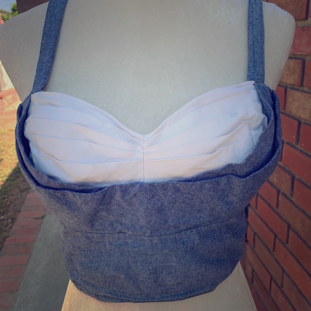 Trashy Diva Crop Top peekaboo boo two tone